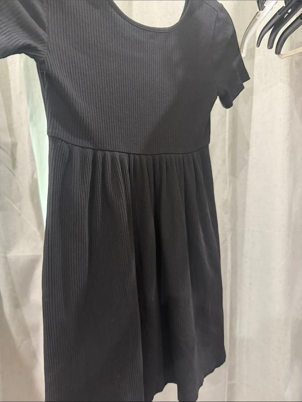 Old Navy Black Ribbed Short-Sleeve Knit Dress for Kids